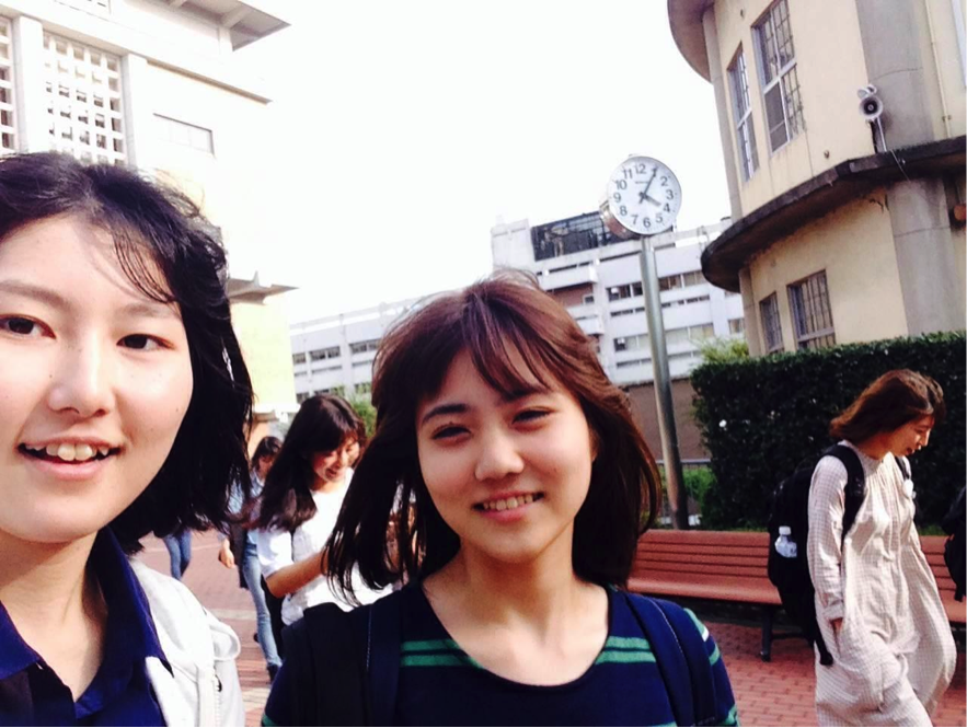 授業終わりで達成感にあふれる京都女子大学の学生