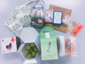 京都の大学生が勧める京土産 ~修学旅行生はどれを選ぶ？~