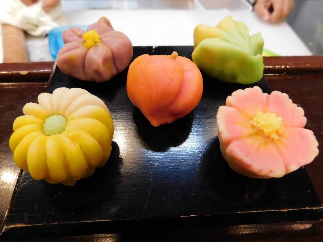和菓子づくり体験で京都の思い出つくりませんか